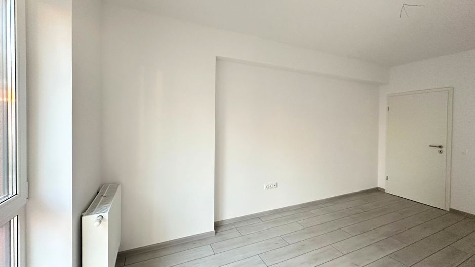 VÂNZARE APARTAMENT 2,5 CAMERE  NOU NELOCUIT - Poză 12