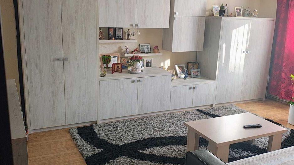 BRASADAS vinde ap 3 cam etaj 4/4 in Carpati 2. - Poză 1