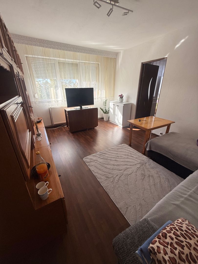 BRASADAS vinde ap 2 cam etaj 4/4 in Micro 15. - Poză 3
