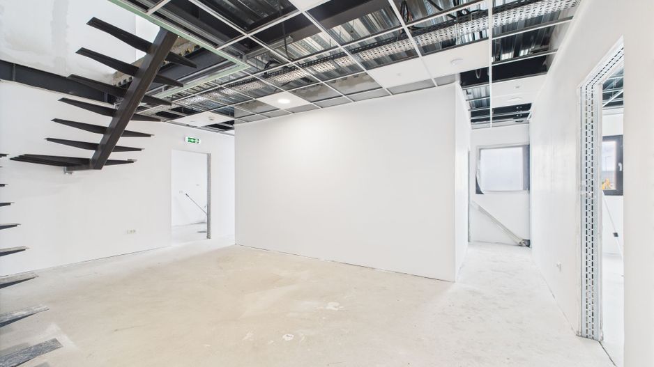 Hală Modernă, în zona Aeroport – 949 mp Utili - Poză 3