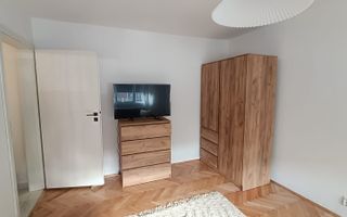 Apartament renovat 2 camere | Complex Studențesc - Poză 1