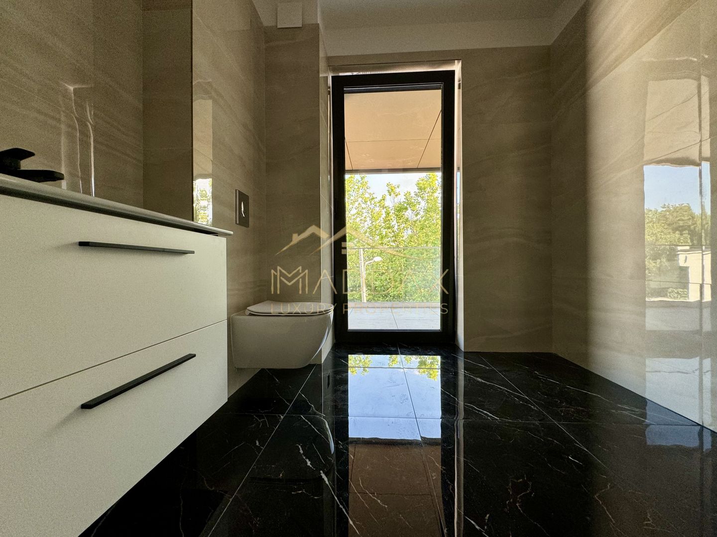 Vila cu 5 camere  *366mp* / Curte privată + piscina*315mp*/ Pipera - Lake View - Poză 49