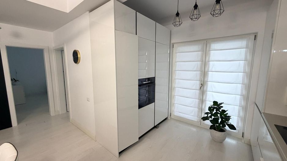 Casa deosebita cu finisaje premium si gradina privata Tunari - Poză 4