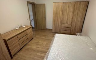 Vand apartament 1 camera,decomandat,32 mp - Poză 1