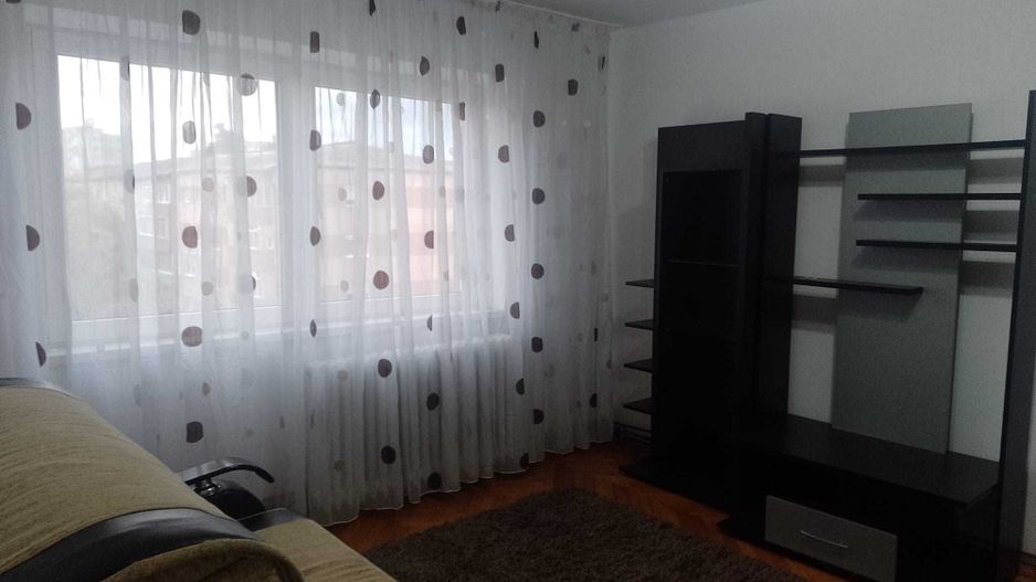 Inchiriez apartament cu 2 camere - Poză 1