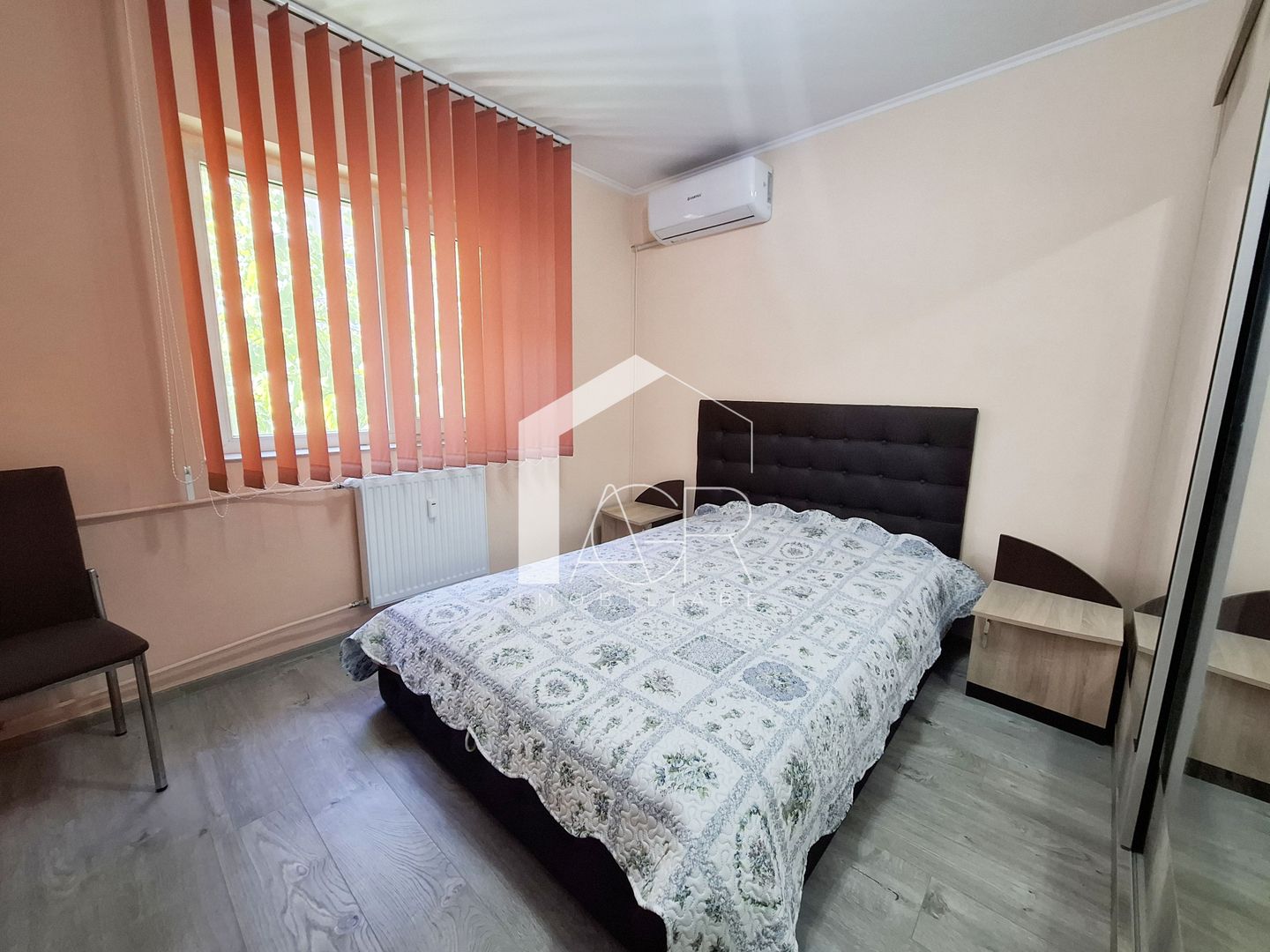 Apartament cu 2 camere, decomandat, zona Republicii - Poză 7