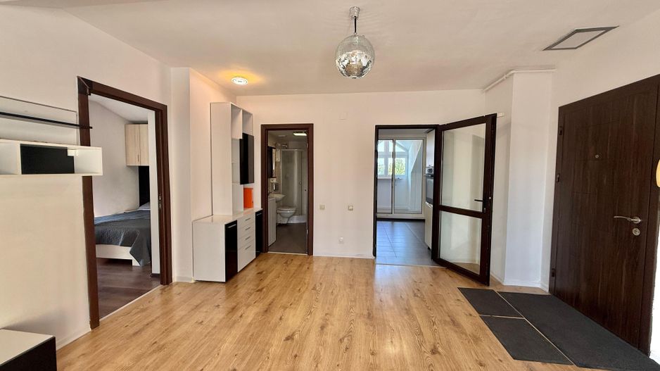 COSMOPOLIS - Apartament cu 2 camere si 2 terase, mobilat si utilat. - Poză 3