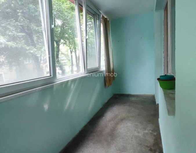 Apartament cu 3 camere, locatie deosebita, zona Spitalul Judetean. - Poză 3