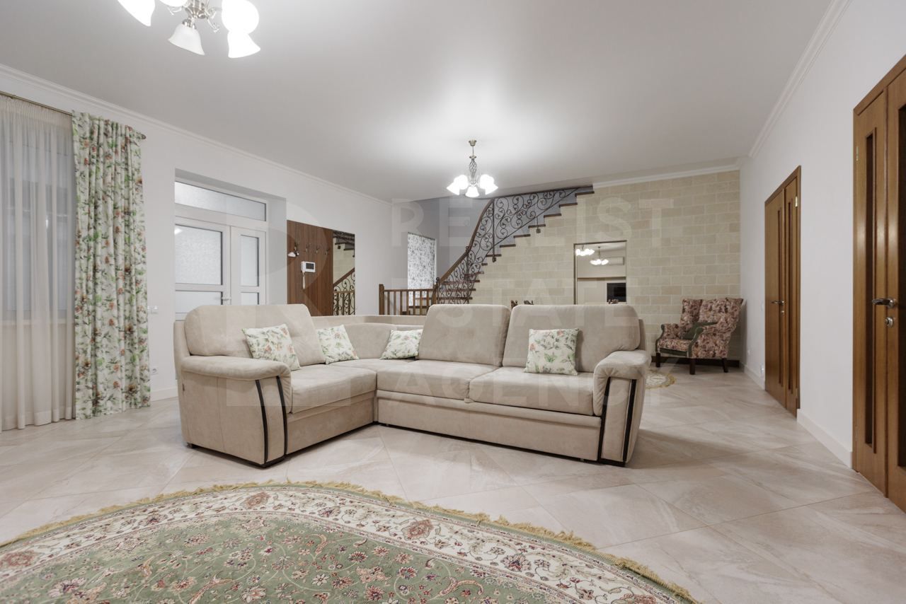 Vânzare, casă, 3 nivele, str. Constantin Brâncuși, Grătiești - Poză 2