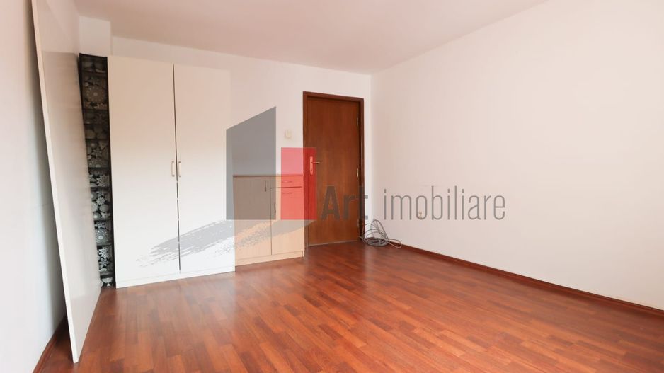 Vila "VARDA" , 200 MP utili, teren 160 mp - Poză 10