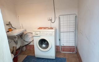 De vanzare! Apartament spatios la curte, zona centrala - Poză 11