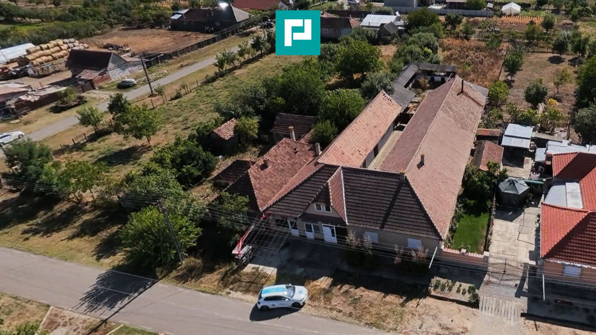 Casa cu multiple destinatii in Galsa - Poză 1