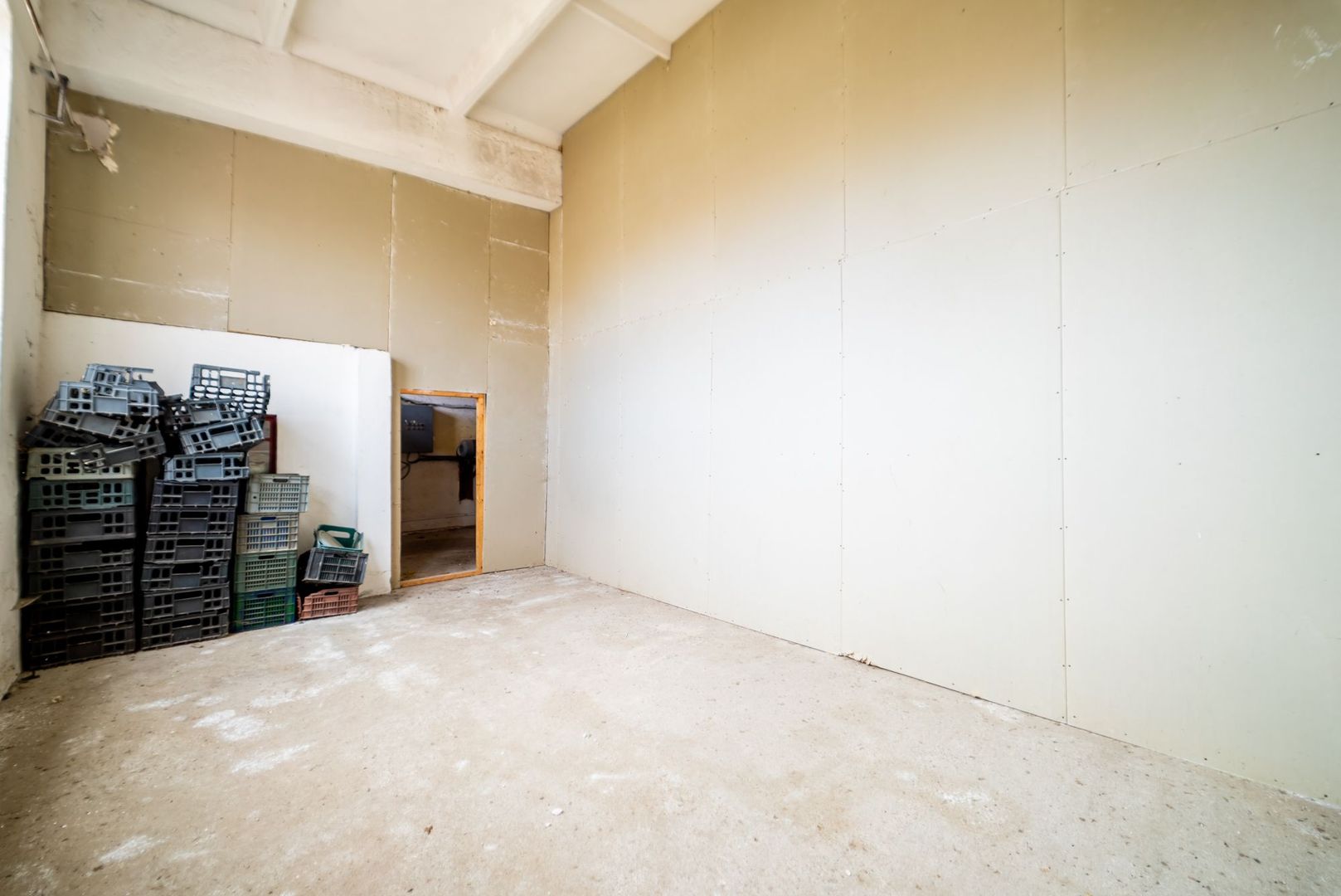 Hală spațioasă în Lipova oportunitate investiție - Poză 4