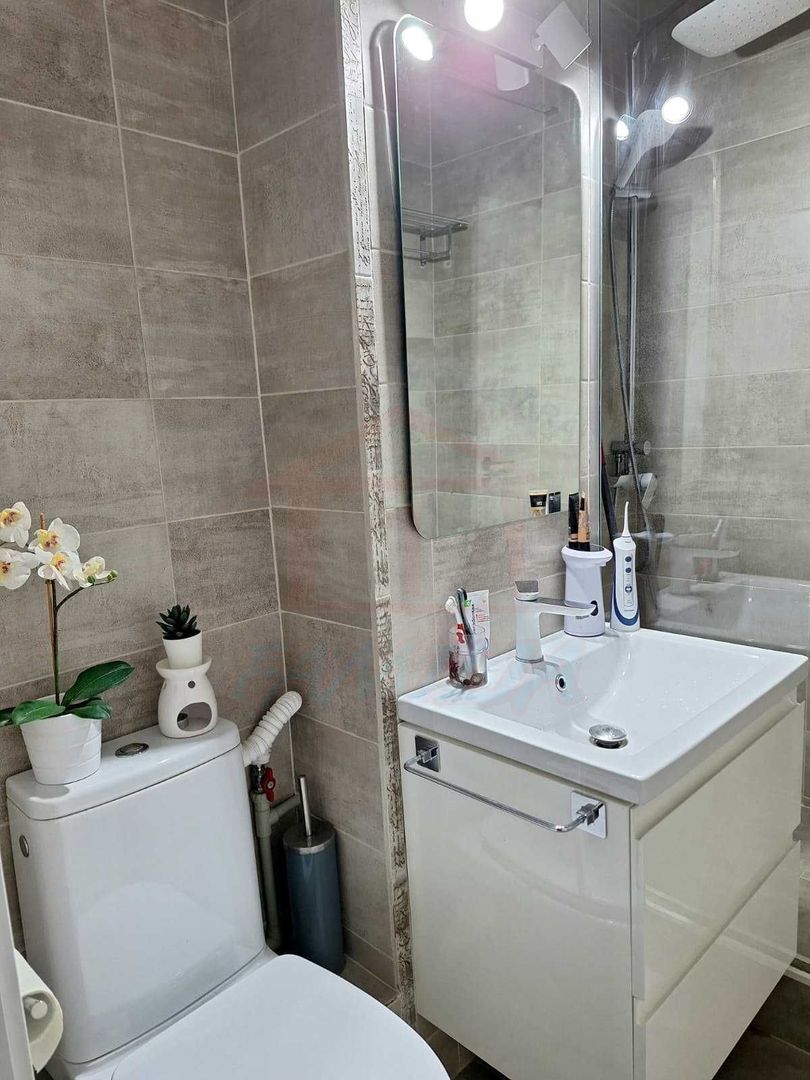 Vanzare apartament 3 camere, Micro 17, 60 mp, 88.000 EURO - Poză 6
