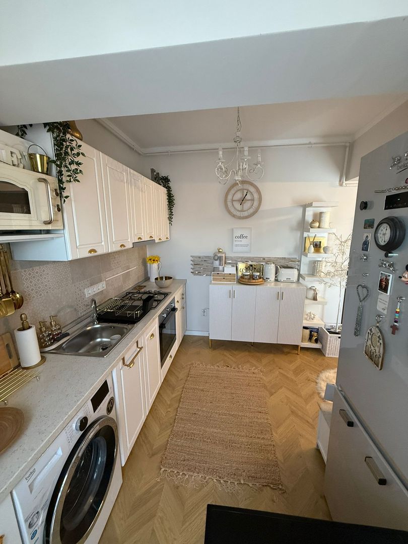 🏡 Apartament modern 3 camere | 65 mp | etaj 3/5 cu lift | parcare - Poză 8