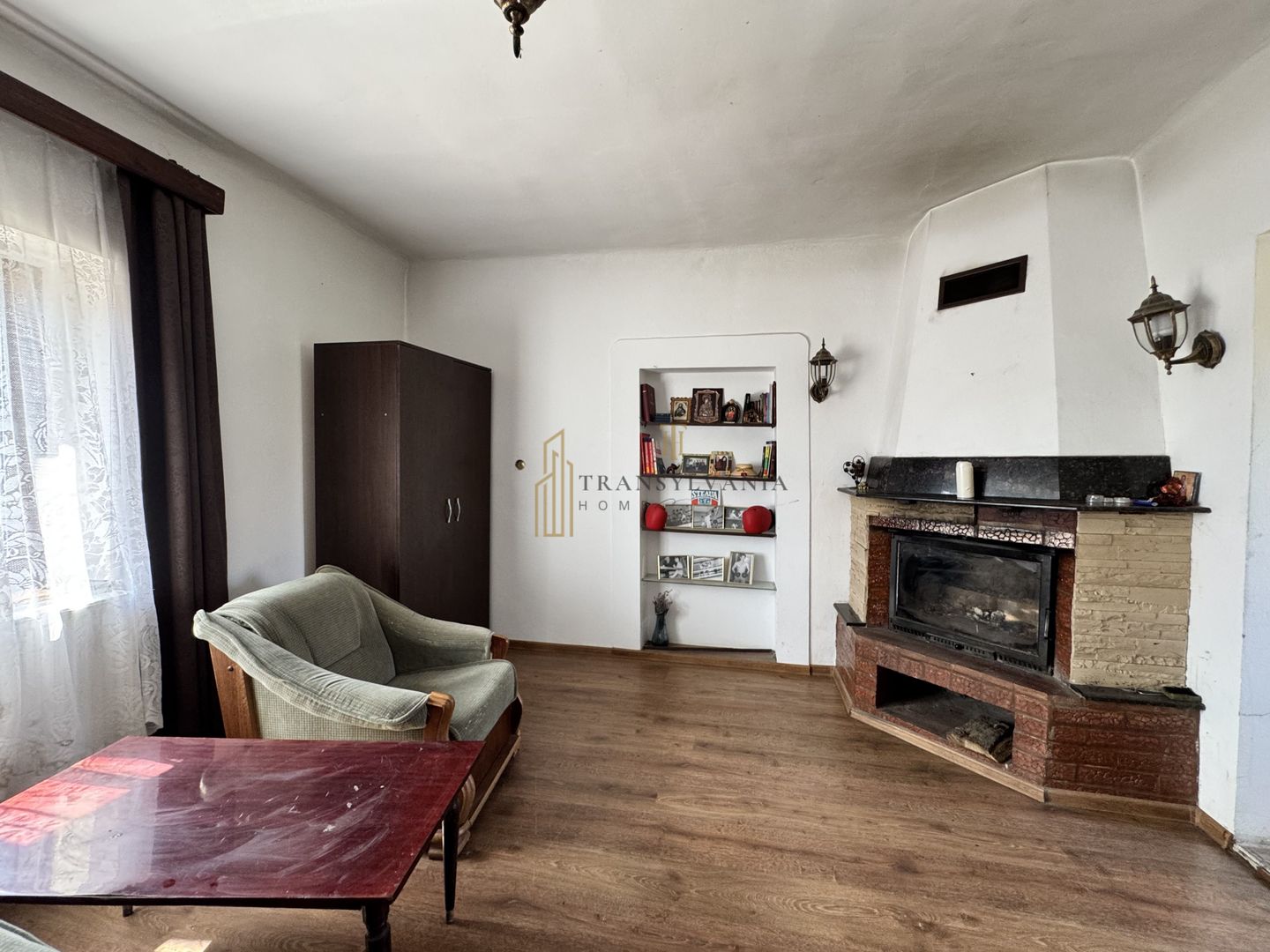 Casa de vanzare cu potential ridicat in Cornatel jud.Sibiu - Poză 9