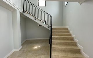 De închiriat: 2 spații comerciale moderne, 80 mp fiecare. - Poză 4