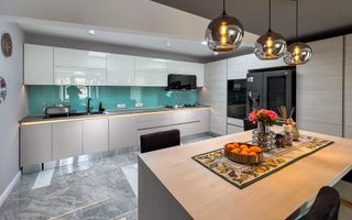 Ready to move  |  Vila premium cu piscina și jacuzzi încălzite - Poză 25