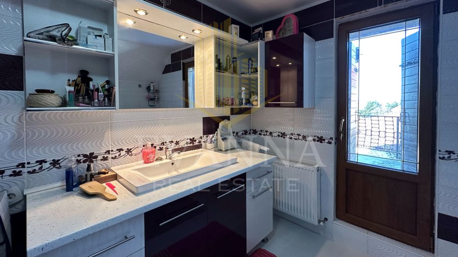 Casa de vanzare | strada Lamaitei - Poză 9