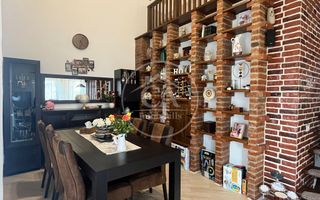 Casă P+subpantă cu 4 camere de vânzare în Cartierul Tineretului,Oradea - Poză 2