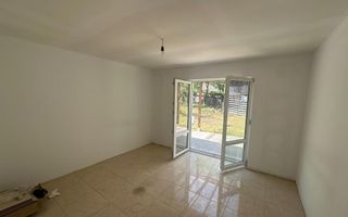 Casă P+M cu 2.400 mp teren intravilan, două deschideri la stradă – Tătăruși, Iași - Poză 4