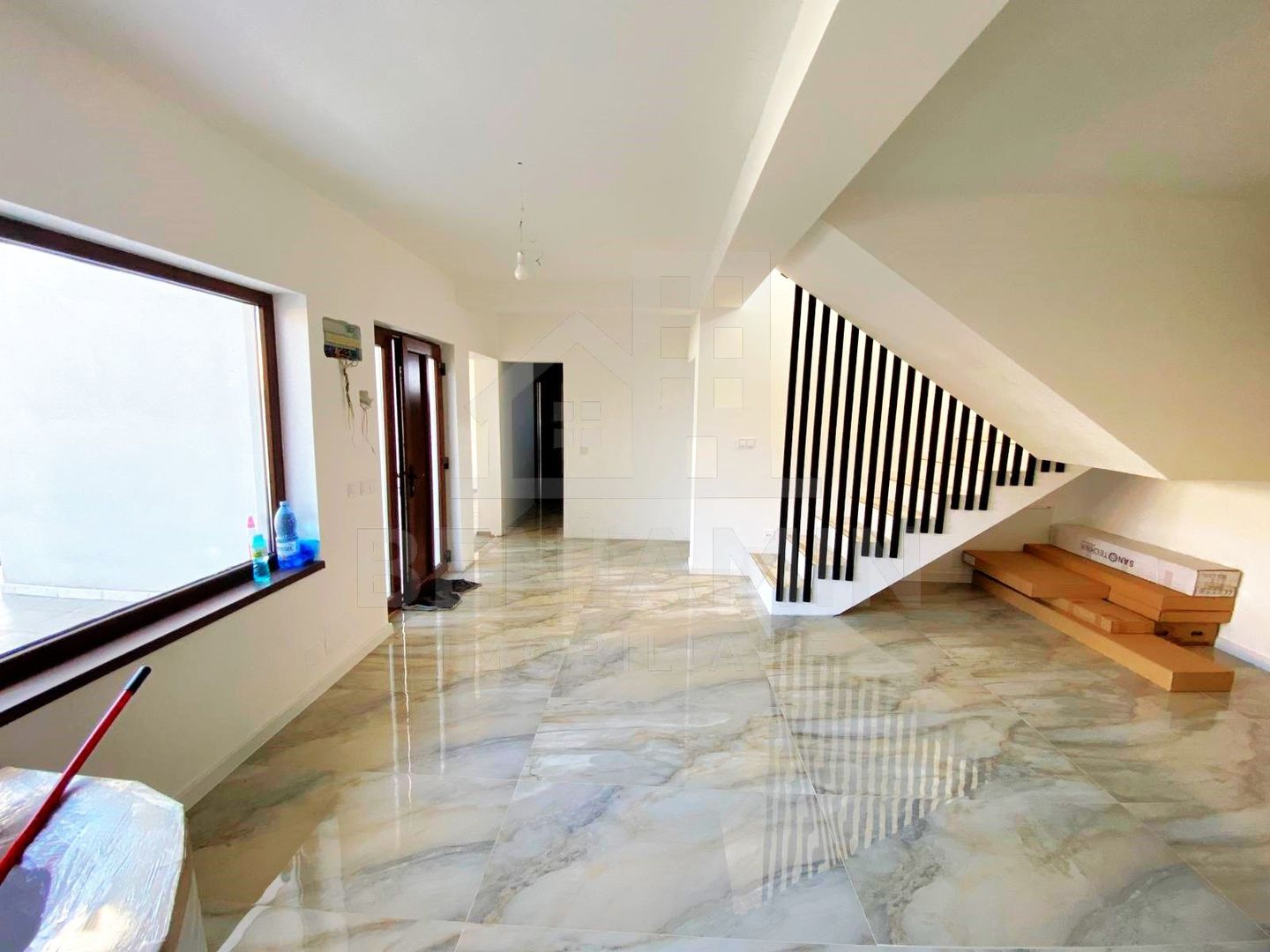 Casa noua stil mediteranean - P+1 - 4 dormitoare - 176mp - Damila - Poză 6