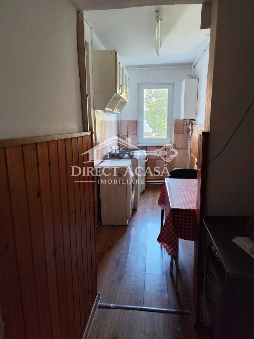 Apartament cu 3 camere de inchiriat-Str Godeanu-Zona Dambu - Poză 5