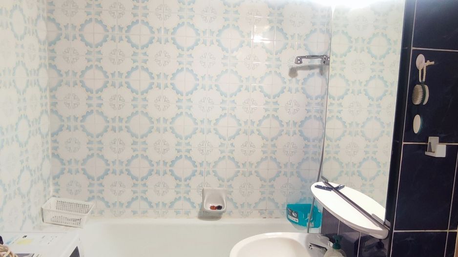 Apartament cu 3 camere decomandat mobilat-utilat - Poză 10