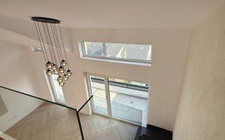 Lux și lumină – Penthouse cu terasă și vedere panoramică - Poză 3