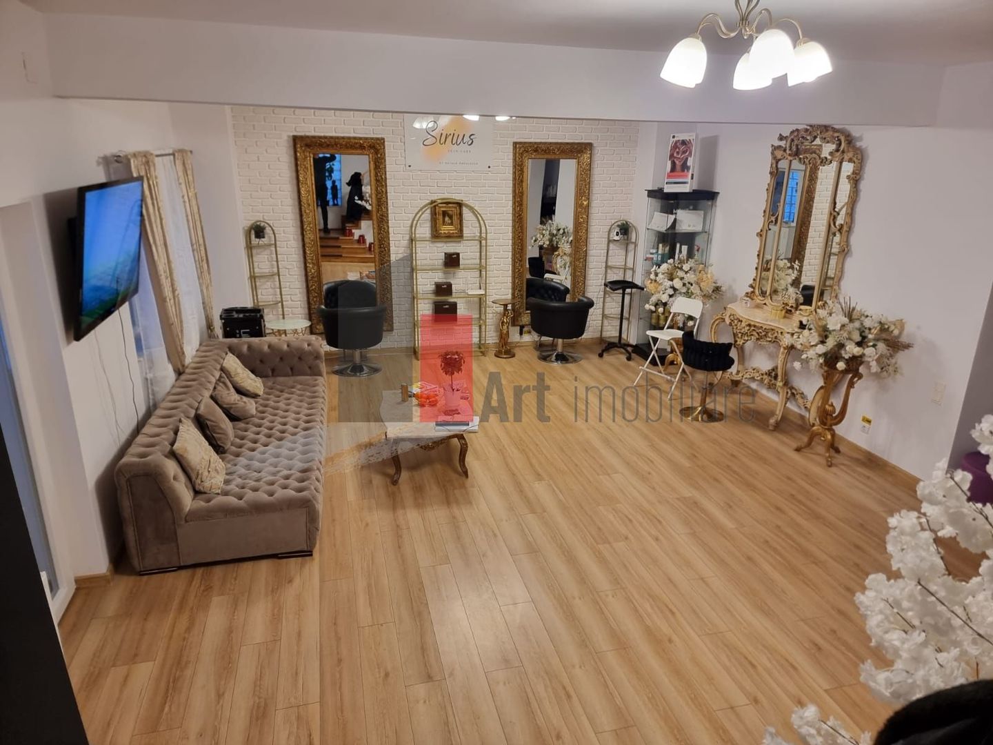 Spatiu comercial dotat (salon) de inchiriat in zona Bucurestii Noi - 0 Comision - Poză 1