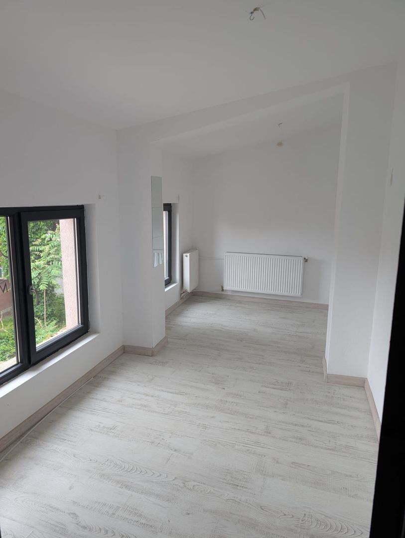 Casa Vila 6 camere || Piata Victoriei || Buzesti || Curte Libera 300Mp - Poză 26