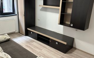 Apartament decomandat intr-o zona linistita! - Poză 2