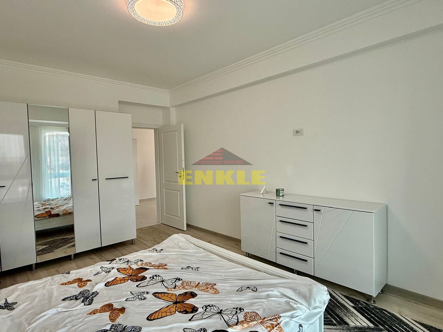 De închiriat apartament 2 camere – zonă centrală - Poză 3
