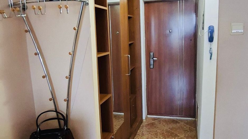 Garsoniera mobilata, bloc 1981, Bld. Chisinau- Basarabia - Poză 2