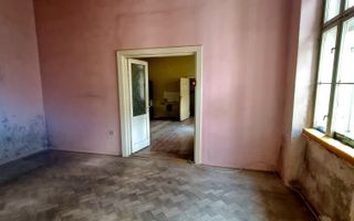 Casă spațioasă în zona Cetății Medievale – oportunitate excelentă - Poză 3