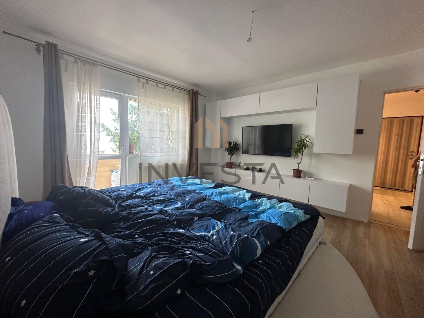 Aparatment 3 camere decomandat  Piata Zorilor! Finisaje moderne! - Poză 2