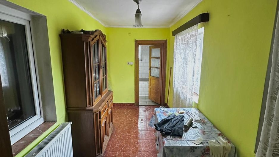 Casa cu teren de 331 mp Velenta - Poză 8