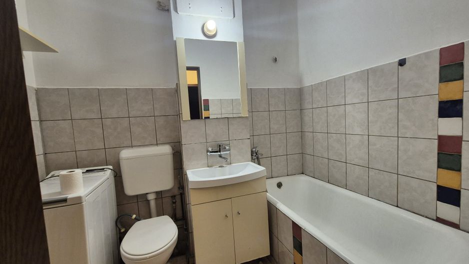 Vlahuta, garsoniera sectiune mare - Poză 8