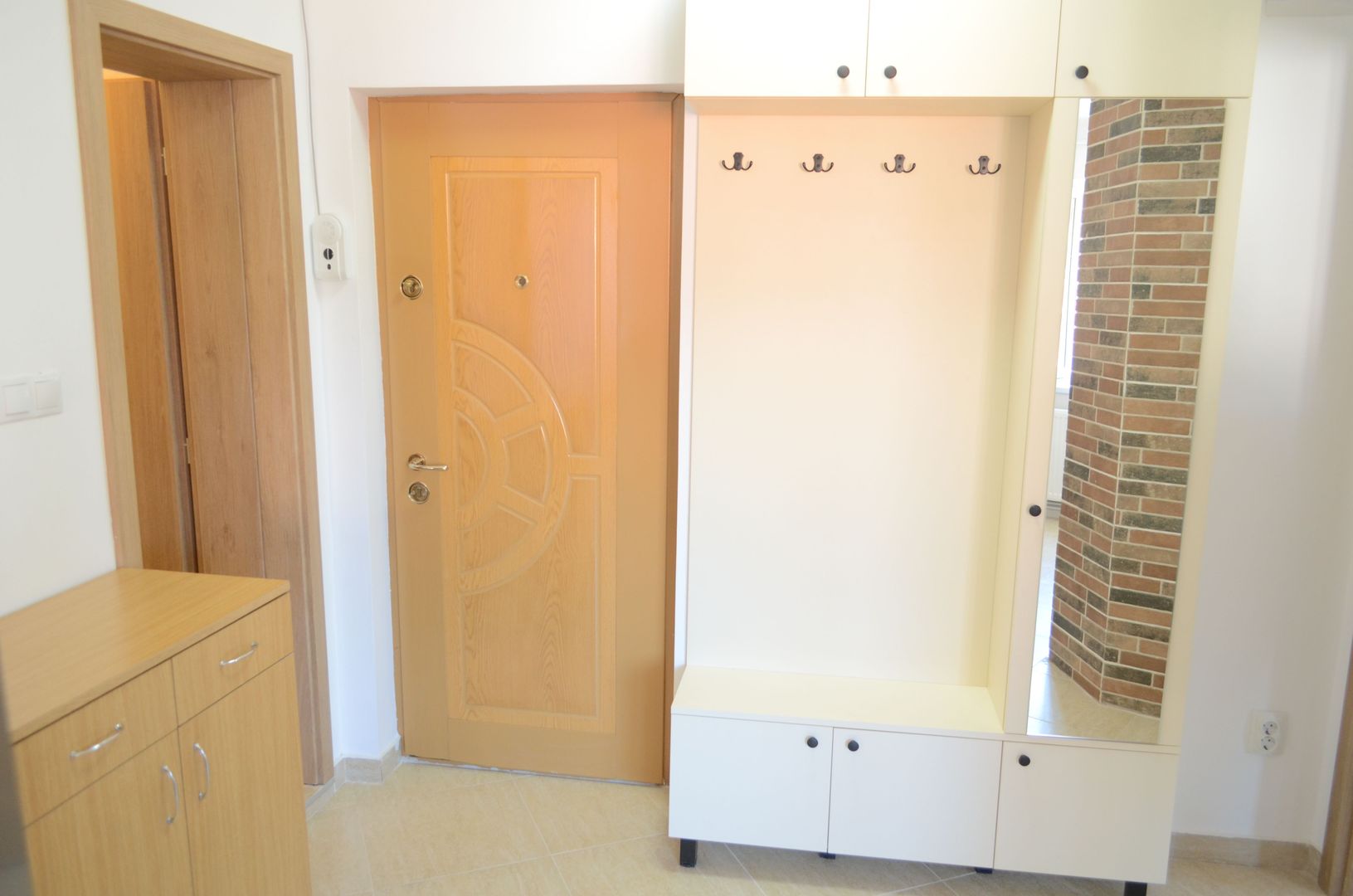 Spatiu birou in zona centrala (Piata Mihai Viteazul) - Poză 1