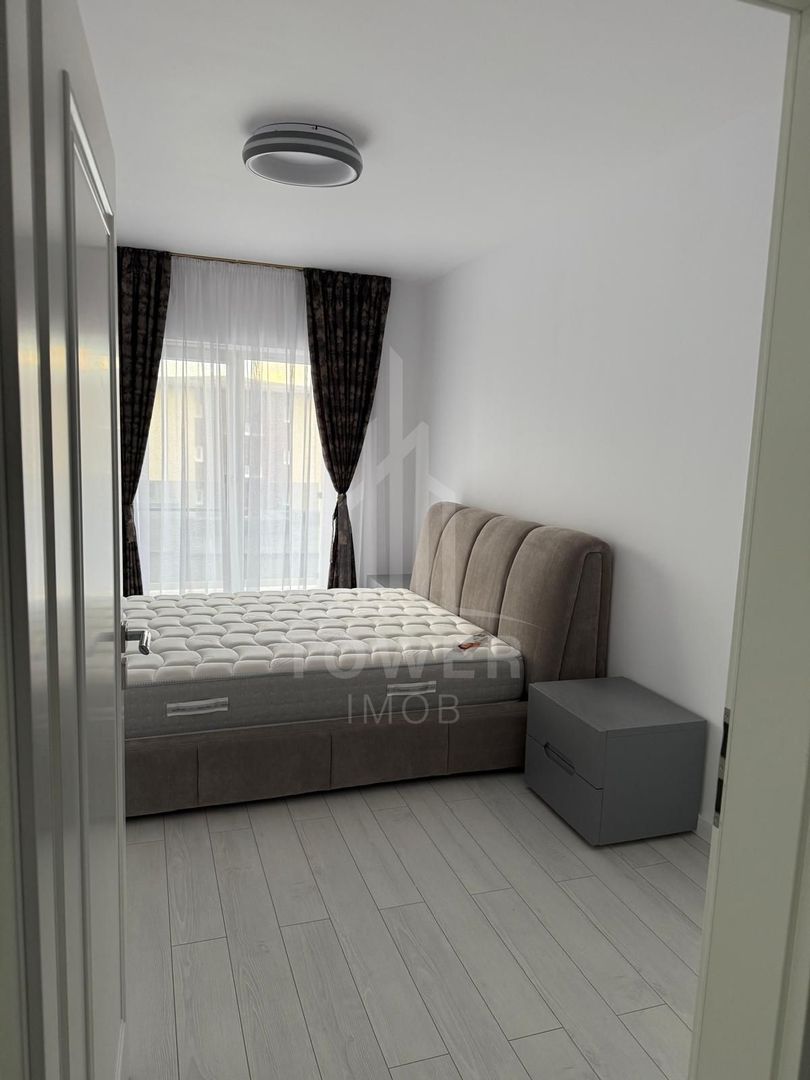 Apartament spatios cu 3 camere si balcon zona Turnisor - Poză 1