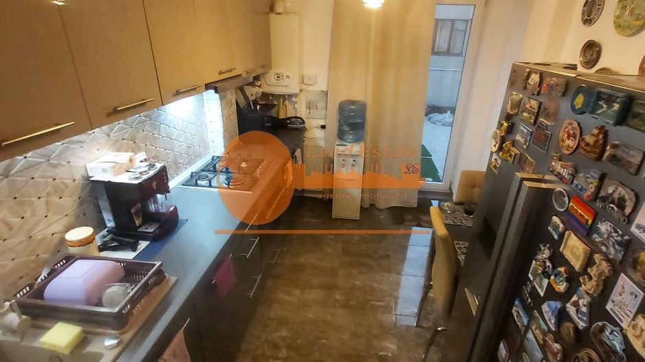 Vanzare 3 camere ( incalzire pardoseala si terasa 120 mp ) - Poză 2