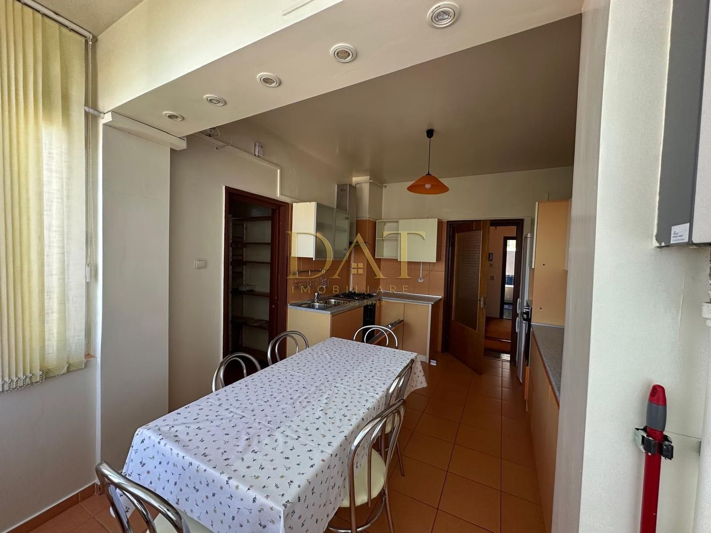 Apartament 3 camere decomandate, 100 mp, strada Hasdeu - Poză 3