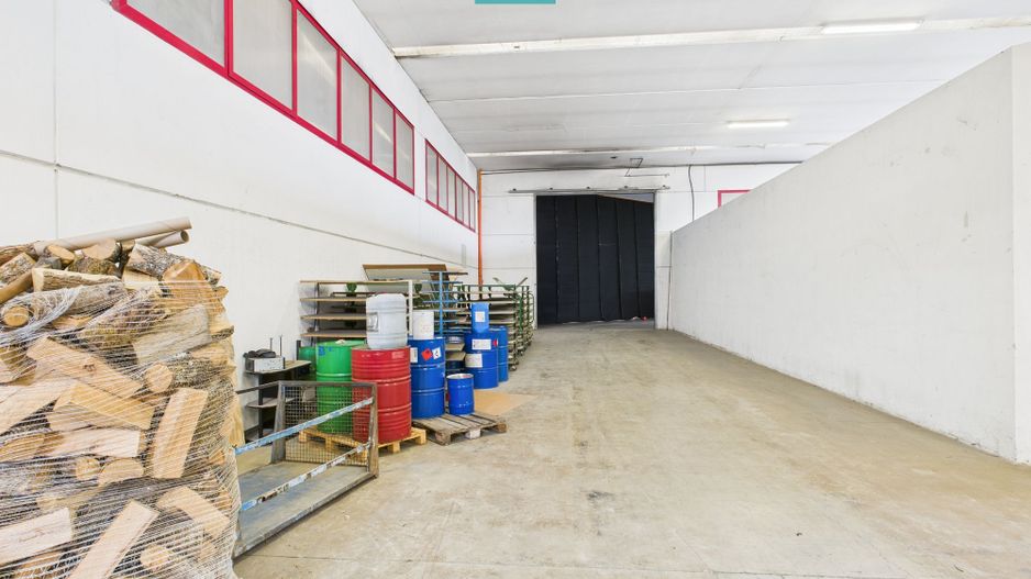 Hală de producție, cu birouri și teren, în Sebiș - Poză 21