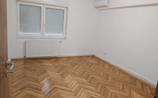 Apartament cu 3 camere | Zonă Ultracentrală - Piața Ștefan cel Mare - Poză 2