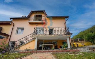 Casa mare de 5 camere - Poză 3