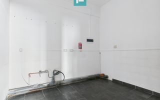 Spațiu de 135 mp cu vad comercial în Arad - Poză 4