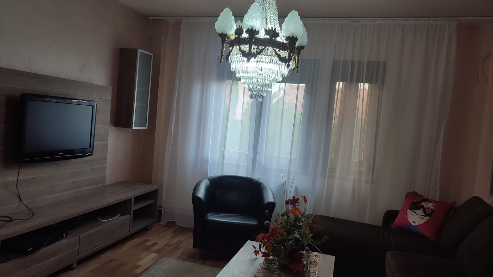 APARTAMENT 3 CAMERE PIATA UNIRII - Poză 1