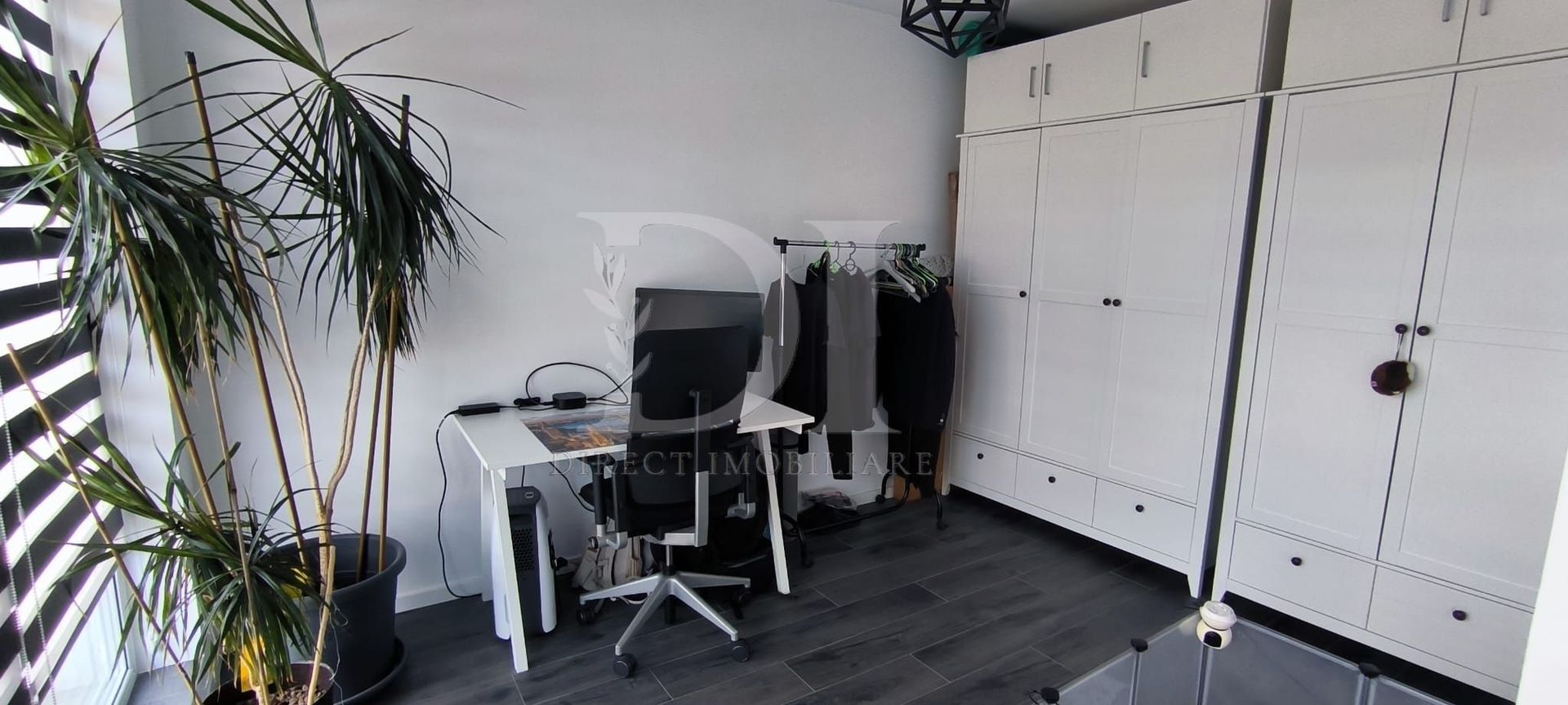 Apartament la cheie / terasa de 88 mp / Zona Cetati - Poză 3