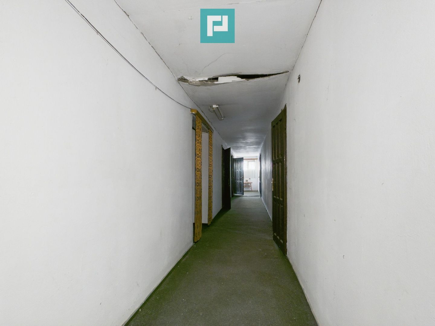 Proprietate impresionantă Sântana - 3500 mp utili - Poză 40