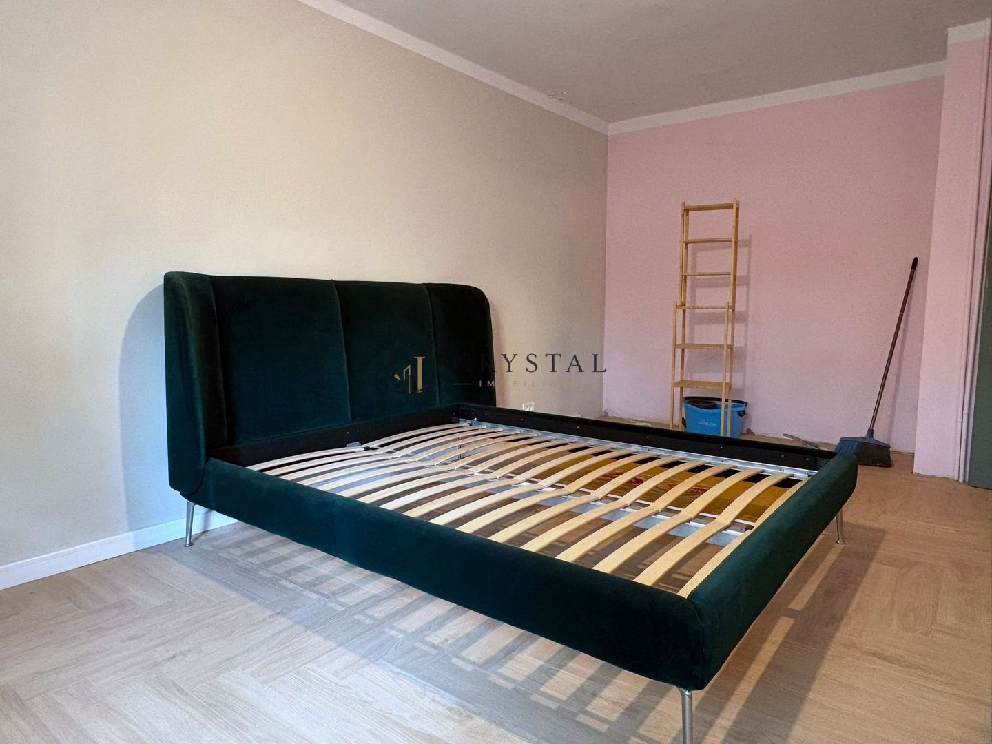 Apartament cu 4 camere | Nufărul | Parter | Oradea - Poză 1